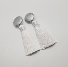 Load image into Gallery viewer, Silver and White Tassel Earrings