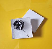 Load image into Gallery viewer, B &amp; W Plaid with black button
