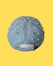 Load image into Gallery viewer, DENIM &amp;PEARLS
